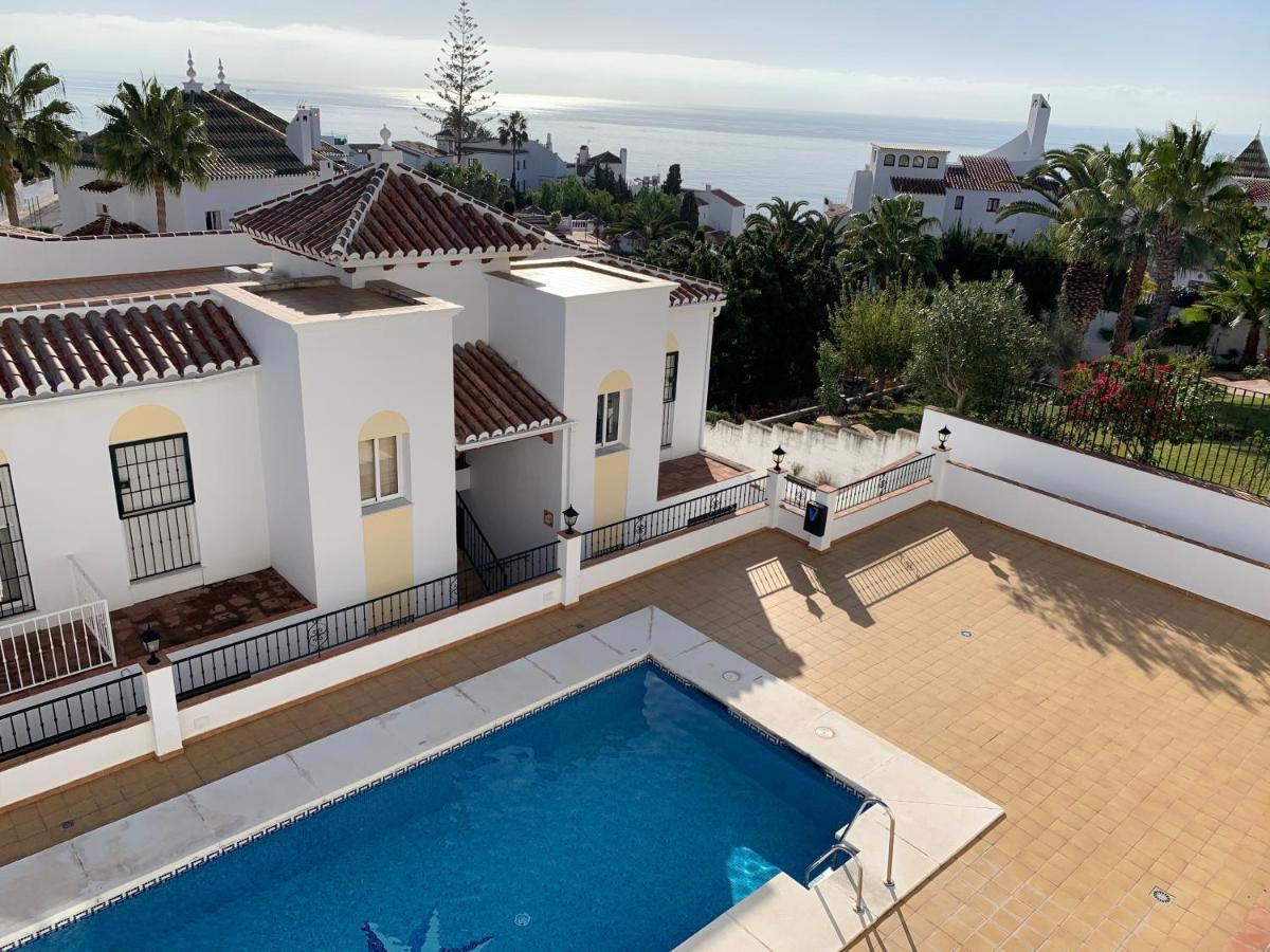 Playa Burriana, Tva Terasser, Havsutsikt, Pool Nerja Exterior photo